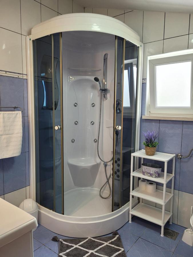Mihe 1 Apartment *